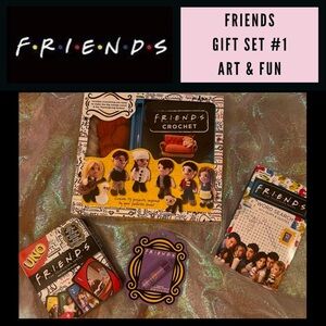 NEW: 5 ITEMS Friends THEMED GIFT SET